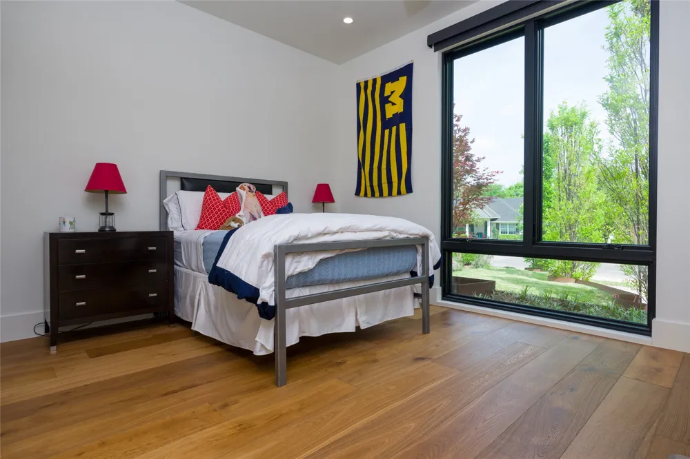 5736 Stonegate Road Dallas, TX 75209