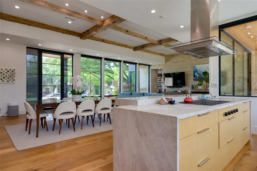 5736 Stonegate Road Dallas, TX 75209