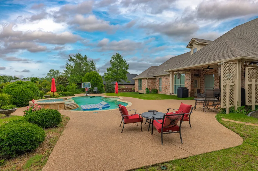 2304 Chipping Campden Road Denton, TX 76226