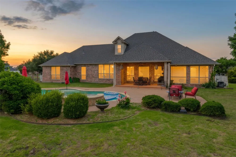 2304 Chipping Campden Road Denton, TX 76226