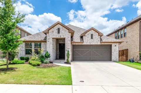 528 Cattle Chute Court