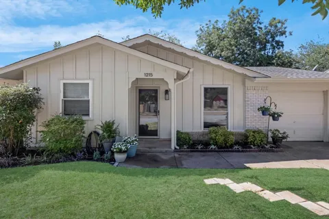 1215 Aransas Drive