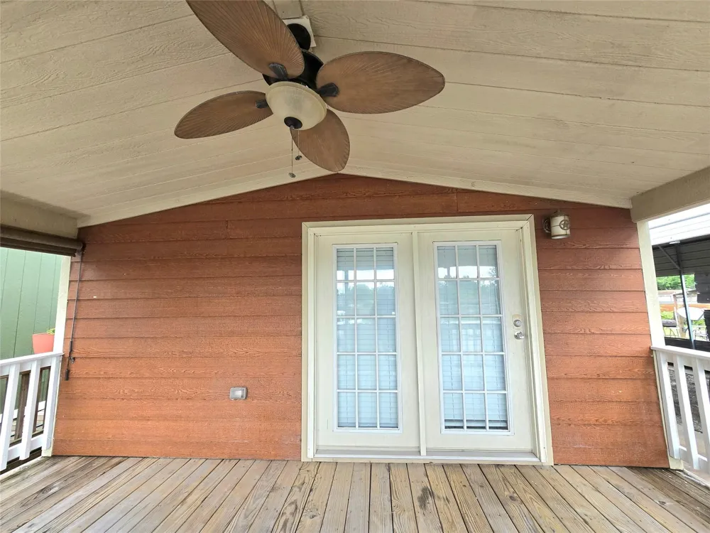 310 Vann Road #C Highlands, TX 77562