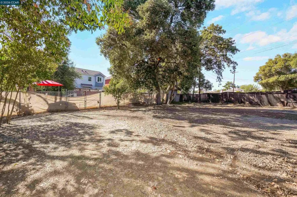 2812 Cowell Concord, CA 94518