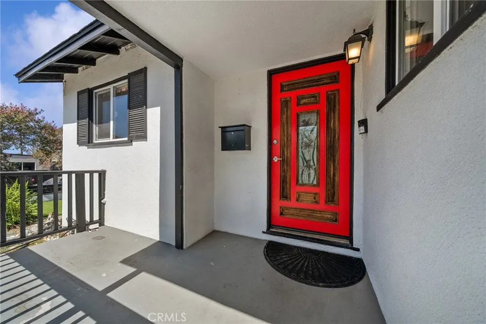 14373 Berg Sylmar, CA 91342