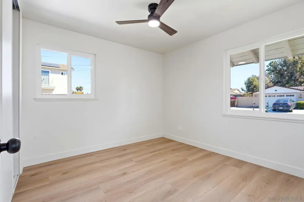 8262 Beaver Lake Drive San Diego, CA 92119
