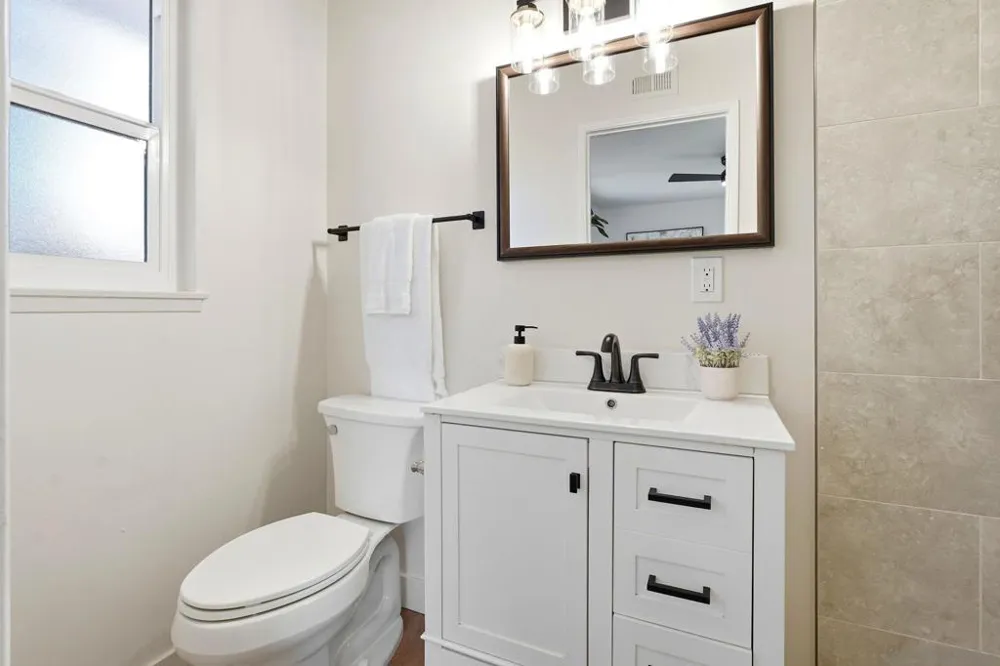 8262 Beaver Lake Drive San Diego, CA 92119