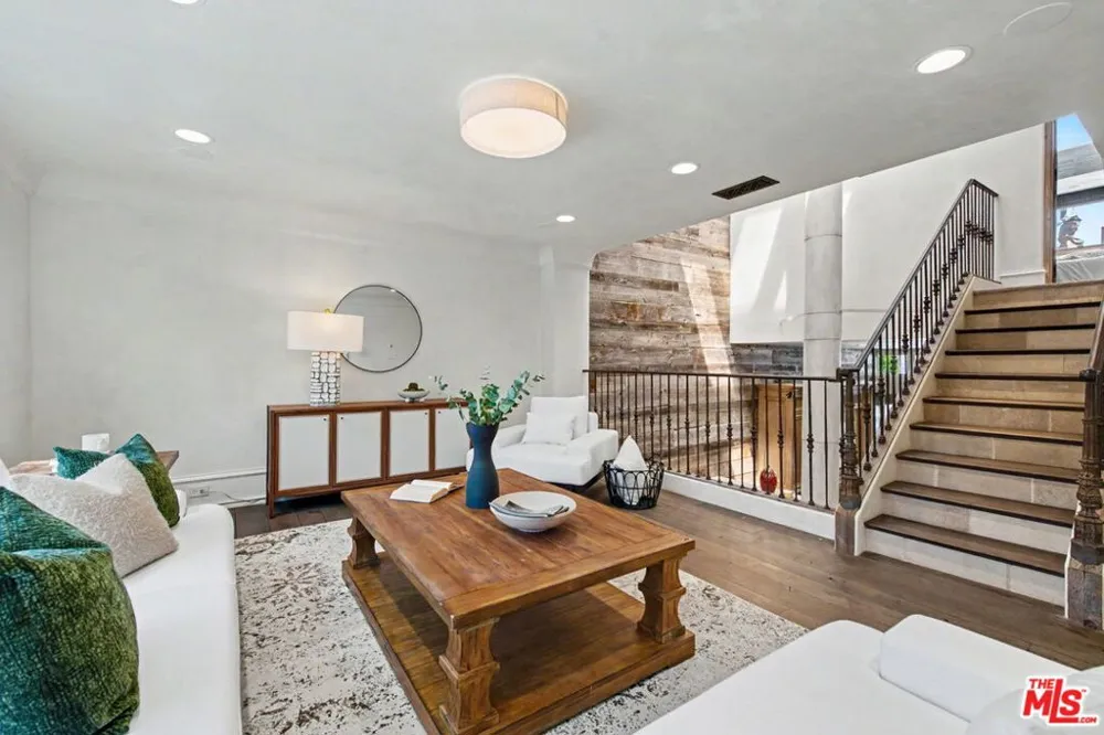 2408 34th Street #4 Santa Monica, CA 90405