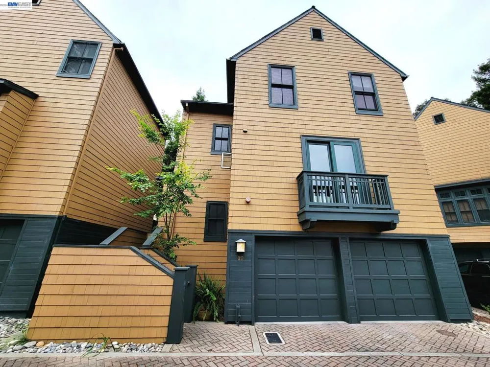 19 Edgewood Pl Belmont, CA 94002