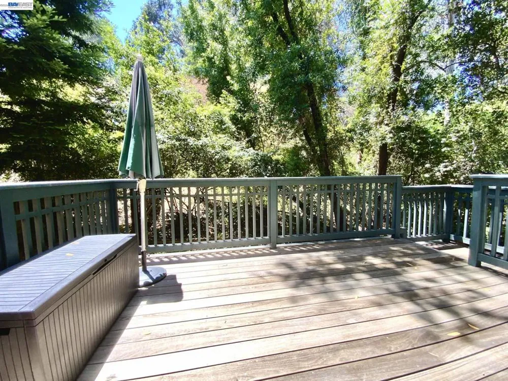 19 Edgewood Pl Belmont, CA 94002