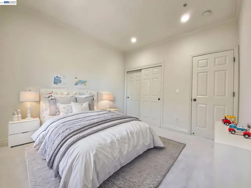 19 Edgewood Pl Belmont, CA 94002