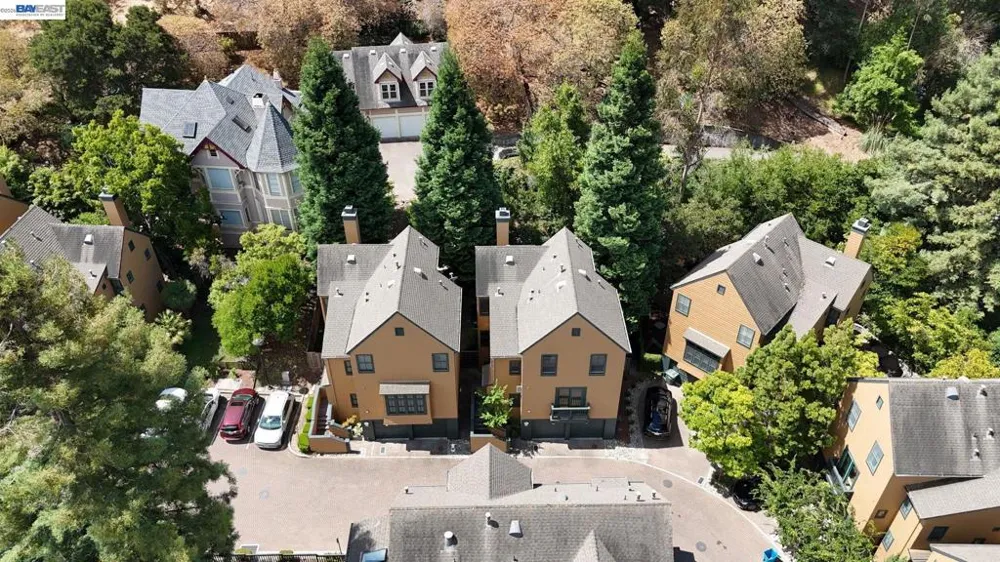 19 Edgewood Pl Belmont, CA 94002