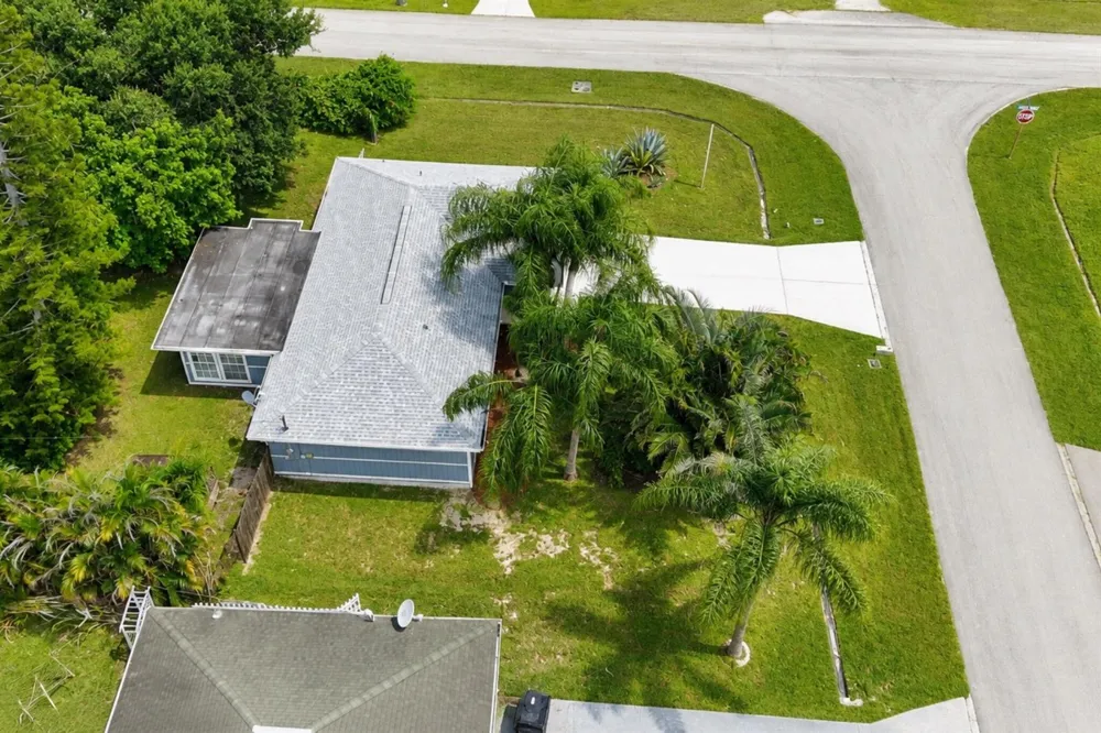 2907 SW COASTAL TERRACE Port St. Lucie, FL 34953