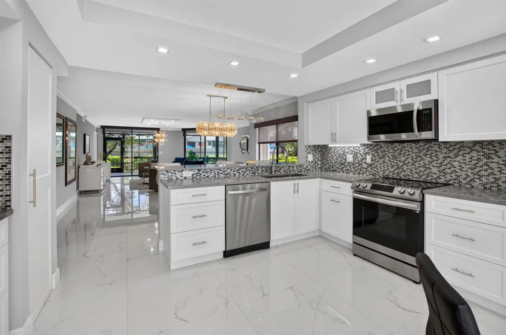 7338 CLUNIE PLACE #13702 Delray Beach, FL 33446