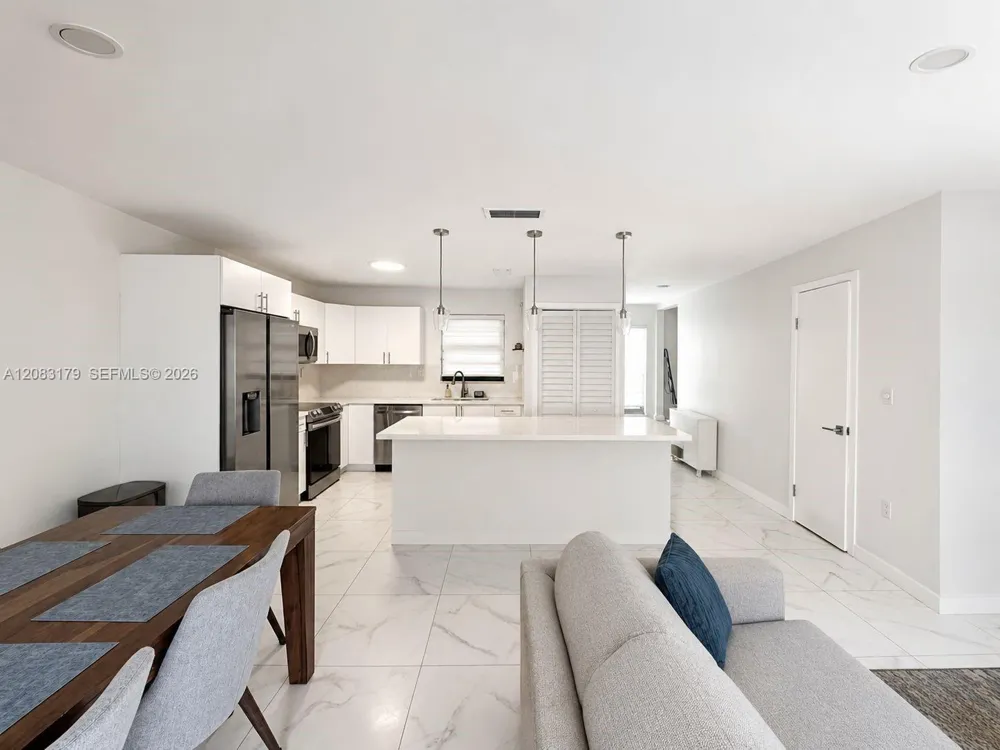 3408 SW 112th Ave #6-6 Miami, FL 33165