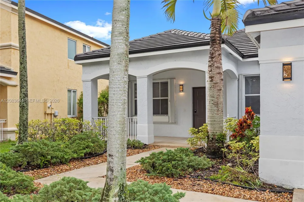 776 Lavender Cir #0 Weston, FL 33327
