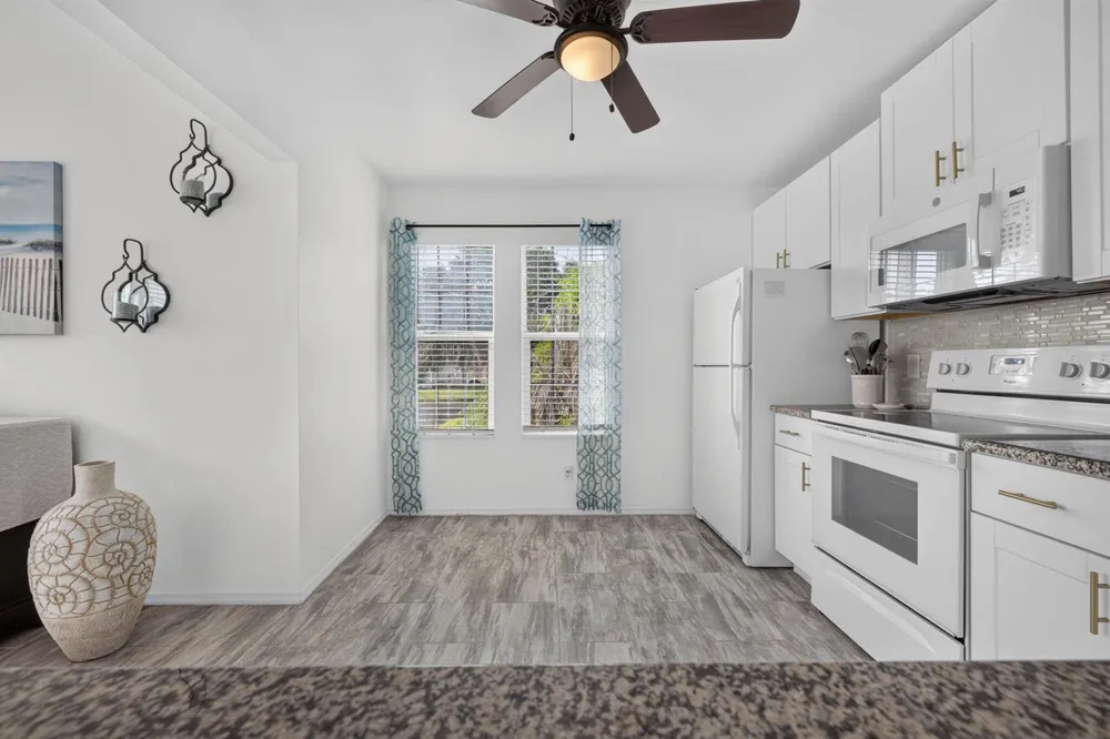 1975 WESTMINSTER CIRCLE #4 Vero Beach, FL 32966