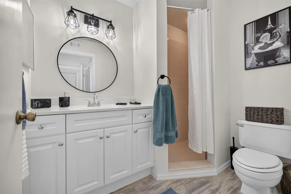 1975 WESTMINSTER CIRCLE #4 Vero Beach, FL 32966