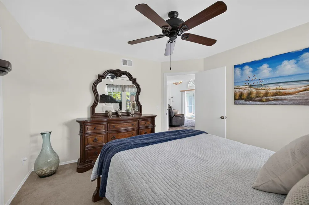 1975 WESTMINSTER CIRCLE #4 Vero Beach, FL 32966