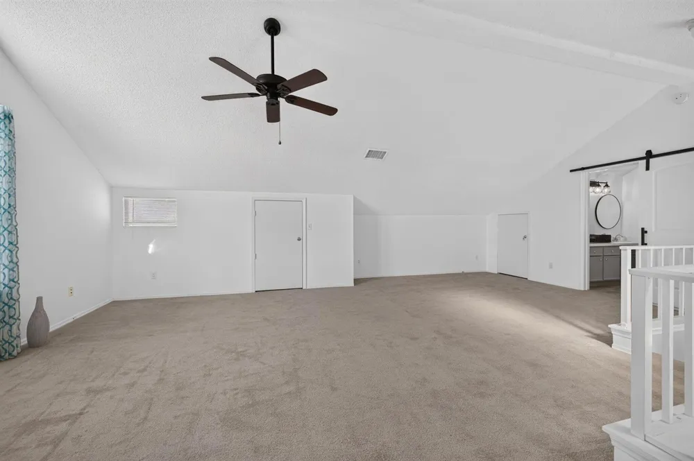 1975 WESTMINSTER CIRCLE #4 Vero Beach, FL 32966