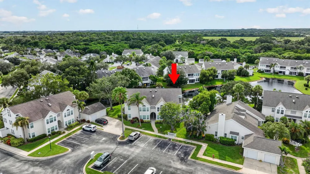 1975 WESTMINSTER CIRCLE #4 Vero Beach, FL 32966