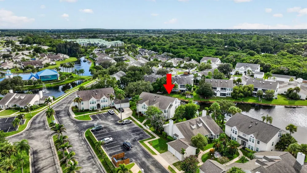 1975 WESTMINSTER CIRCLE #4 Vero Beach, FL 32966