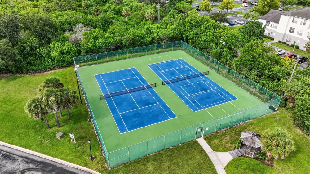 1975 WESTMINSTER CIRCLE #4 Vero Beach, FL 32966