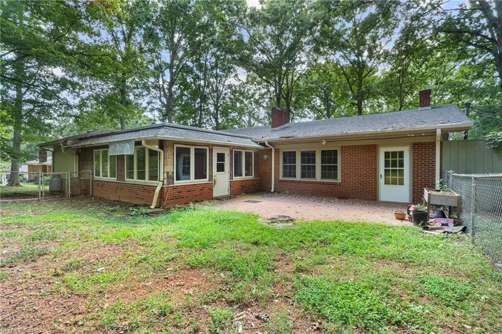 386 Broad Street Denton, NC 27239