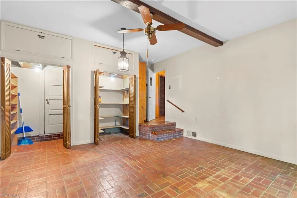 386 Broad Street Denton, NC 27239