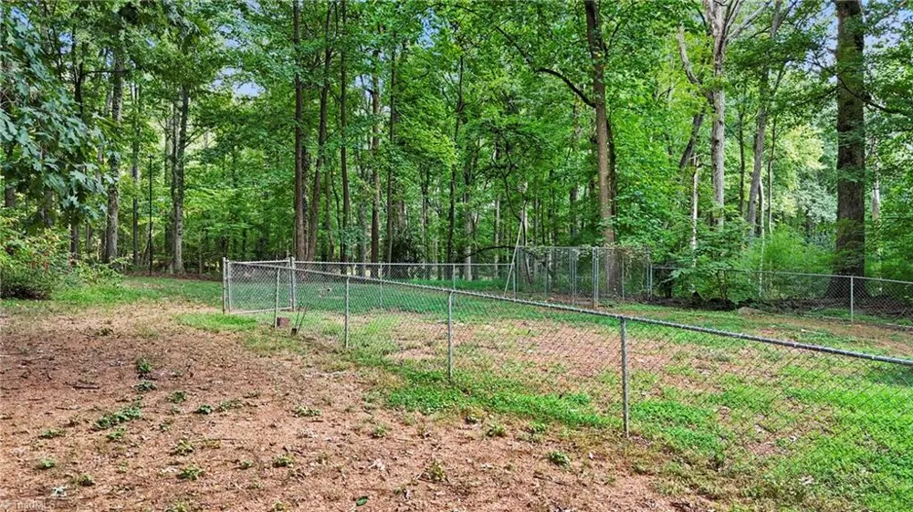 386 Broad Street Denton, NC 27239