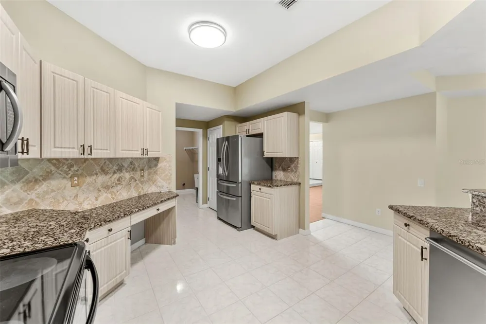20403 QUINLAN STREET Orlando, FL 32833