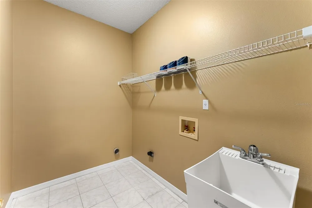 20403 QUINLAN STREET Orlando, FL 32833