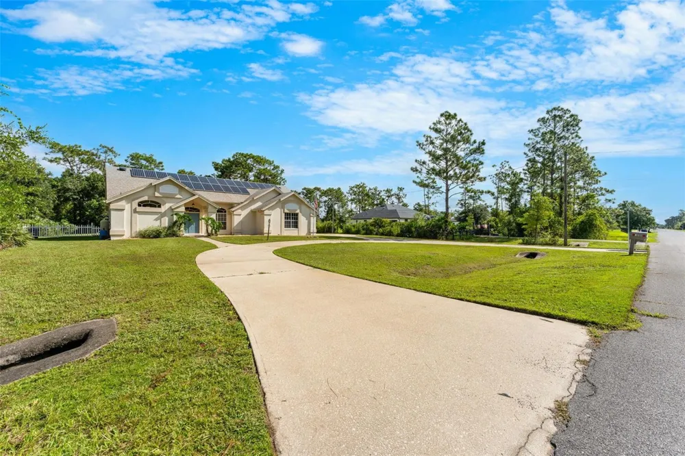 20403 QUINLAN STREET Orlando, FL 32833