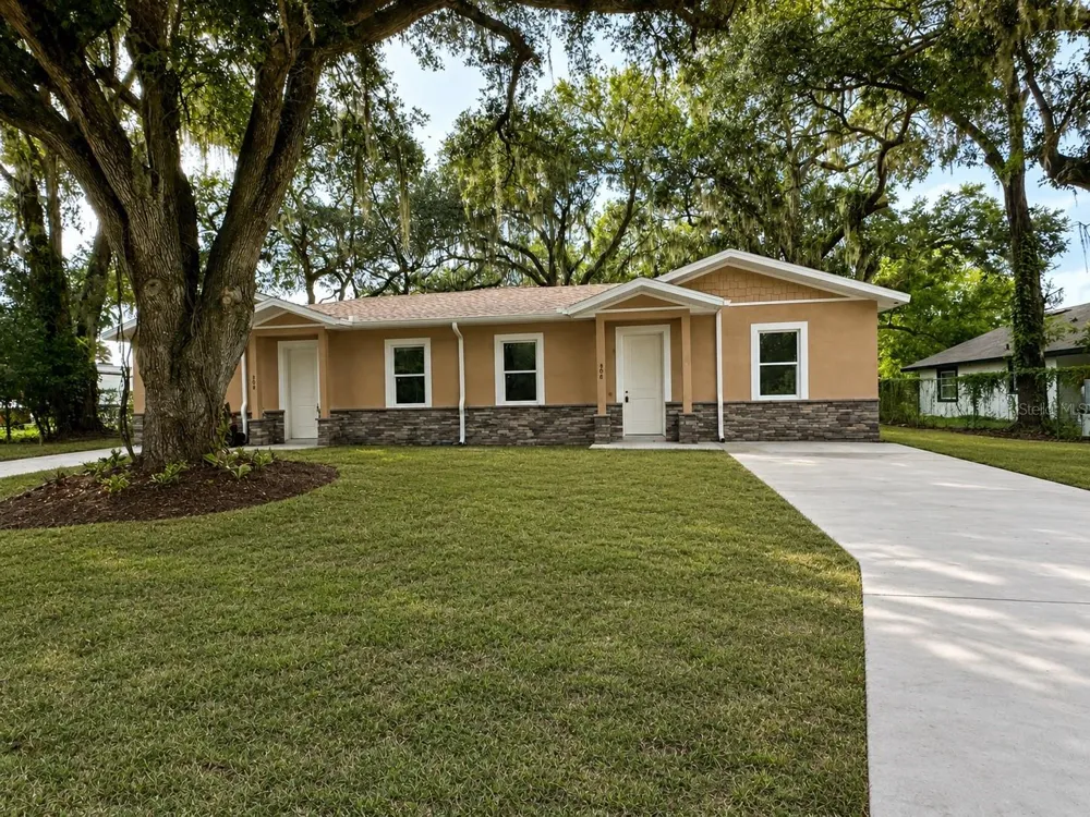 308 E DAMON STREET Plant City, FL 33563