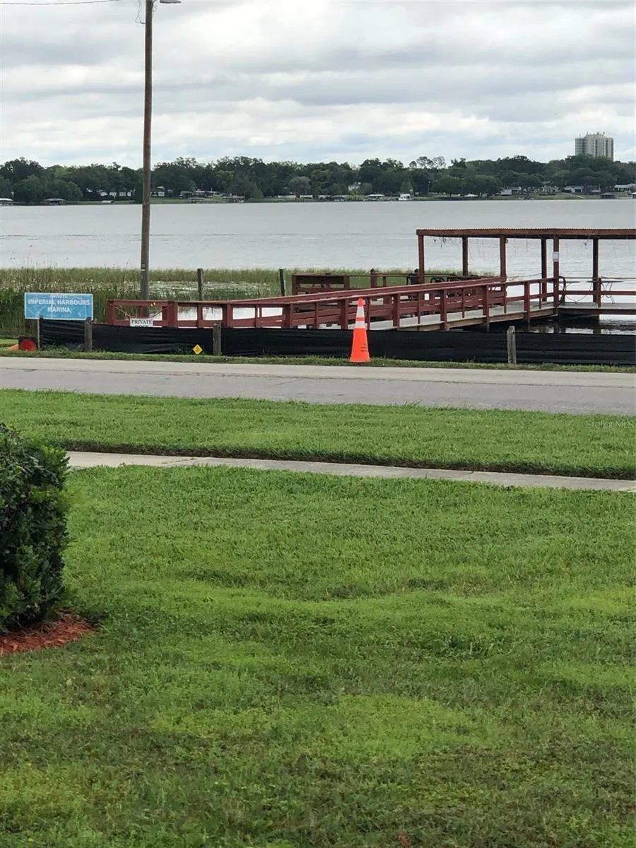 333 LAKE HOWARD DRIVE NW #302B Winter Haven, FL 33880