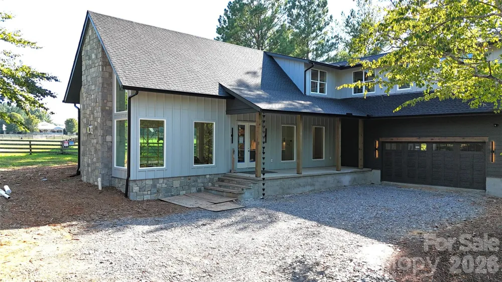 2303 Paddock Circle Morganton, NC 28655