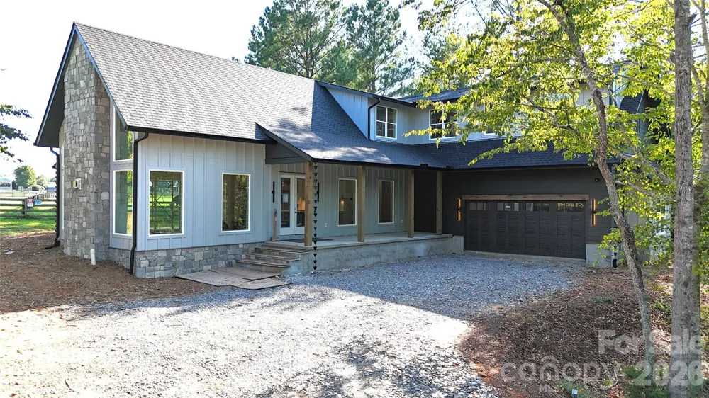 2303 Paddock Circle Morganton, NC 28655
