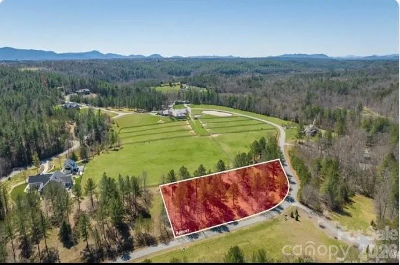 2303 Paddock Circle Morganton, NC 28655