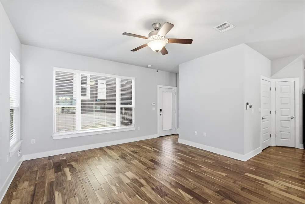 1937 Tramson Drive Austin, TX 78741