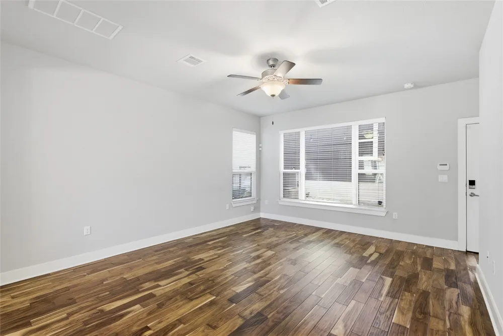 1937 Tramson Drive Austin, TX 78741