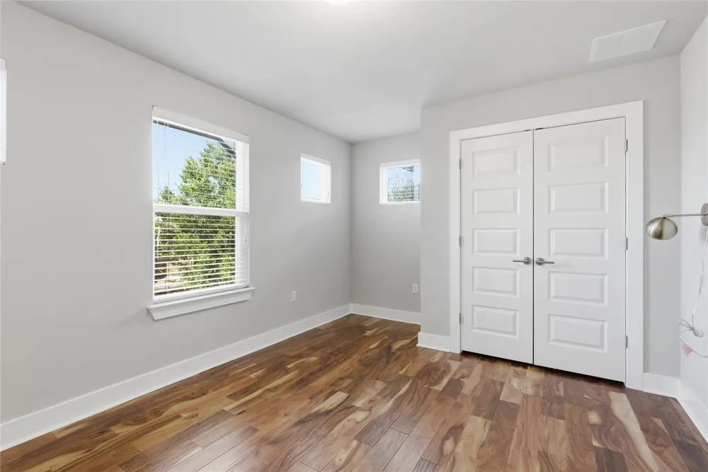 1937 Tramson Drive Austin, TX 78741