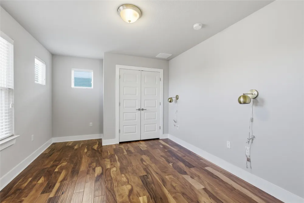 1937 Tramson Drive Austin, TX 78741