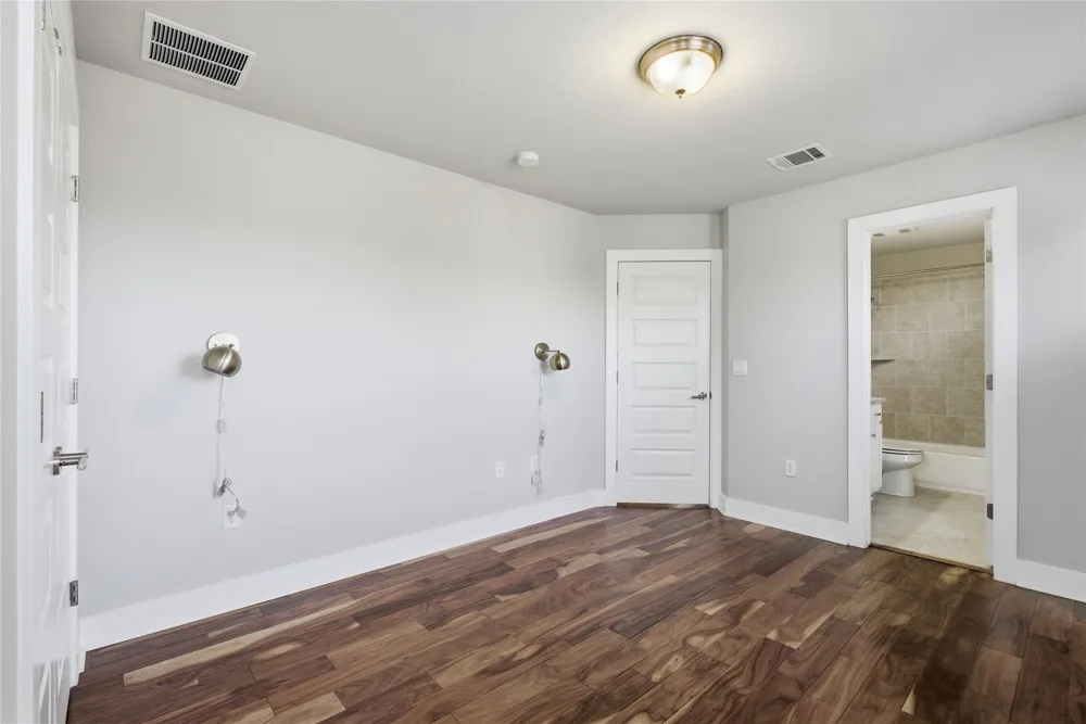 1937 Tramson Drive Austin, TX 78741
