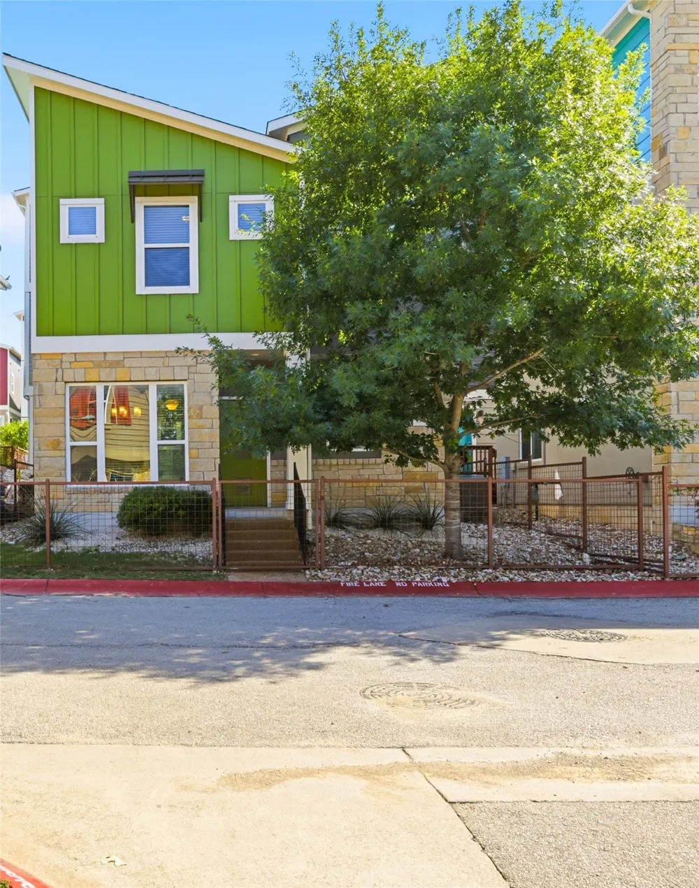 1937 Tramson Drive Austin, TX 78741