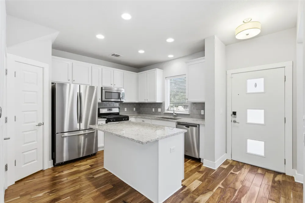 1937 Tramson Drive Austin, TX 78741