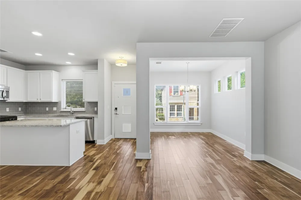 1937 Tramson Drive Austin, TX 78741
