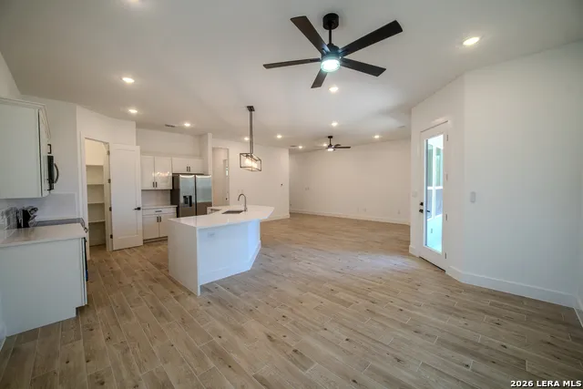 109 W Eli Chandler Blanco, TX 78606
