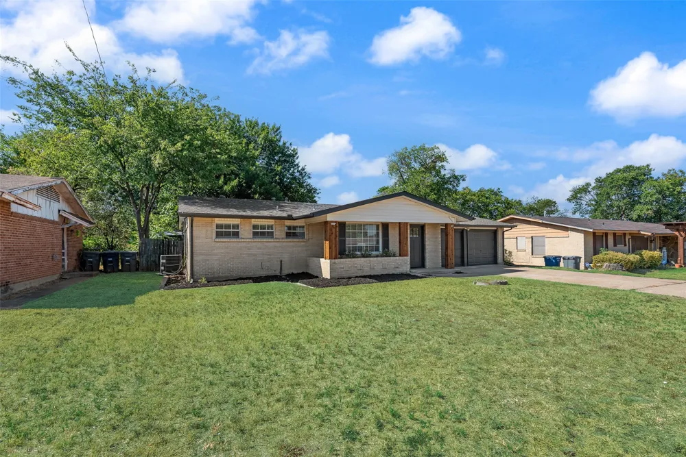 934 Fairwood Drive Dallas, TX 75232