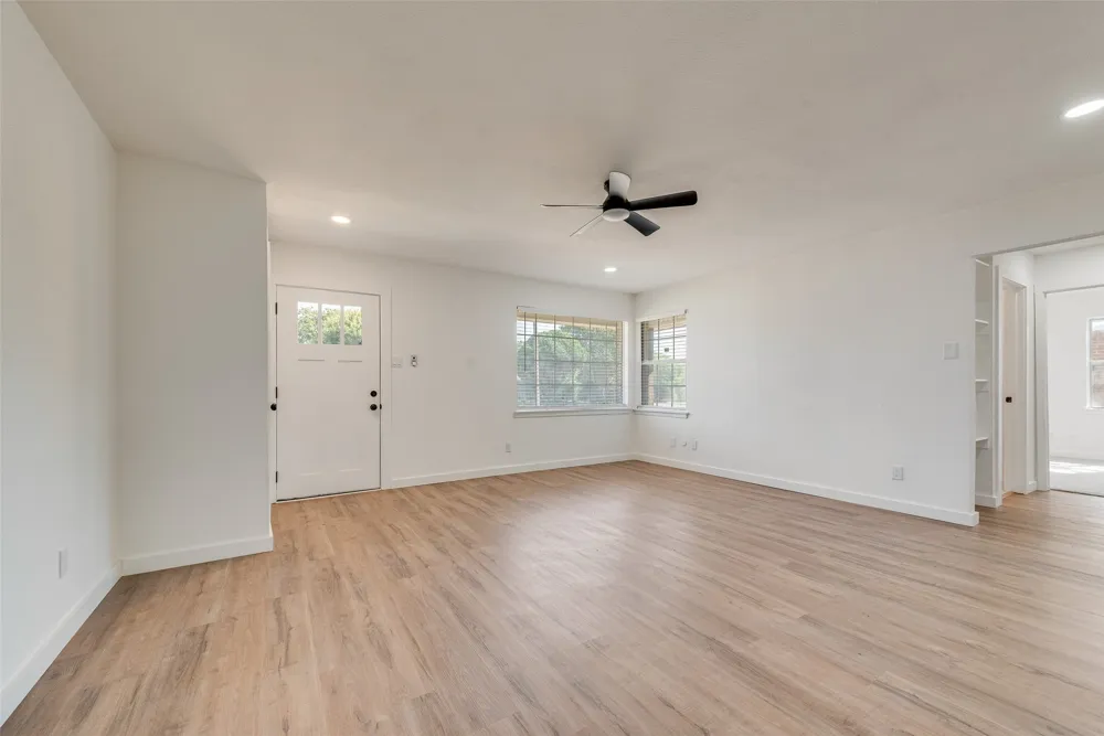 934 Fairwood Drive Dallas, TX 75232