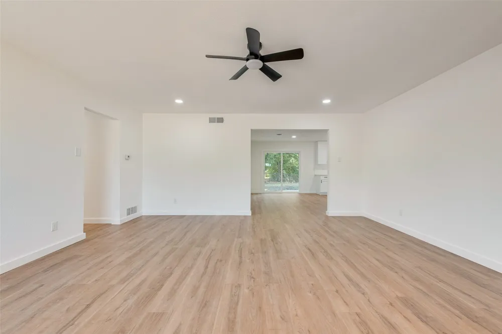 934 Fairwood Drive Dallas, TX 75232